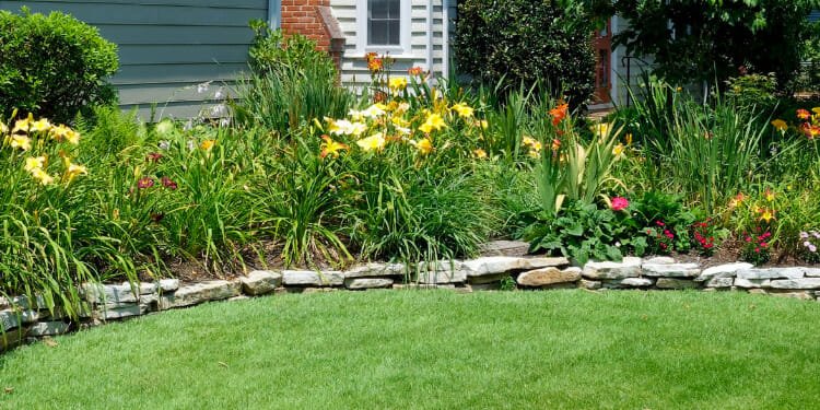 Add Natural Charm With a Flat Rock Wall